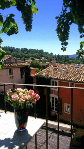 La Dame Au Balcon